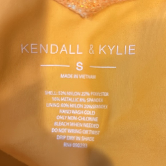 Bikini Bundle - Picture 3 of 7